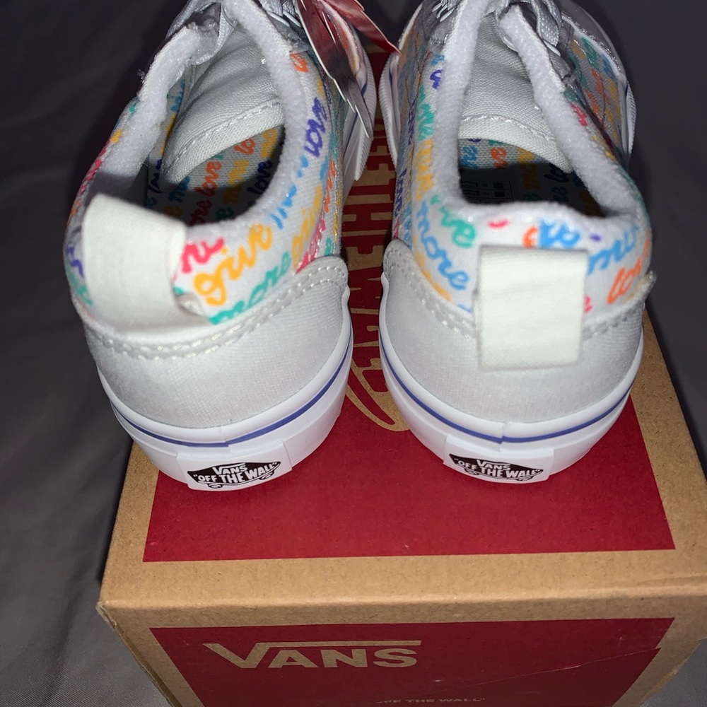 Kids Vans - Picture 3 of 4